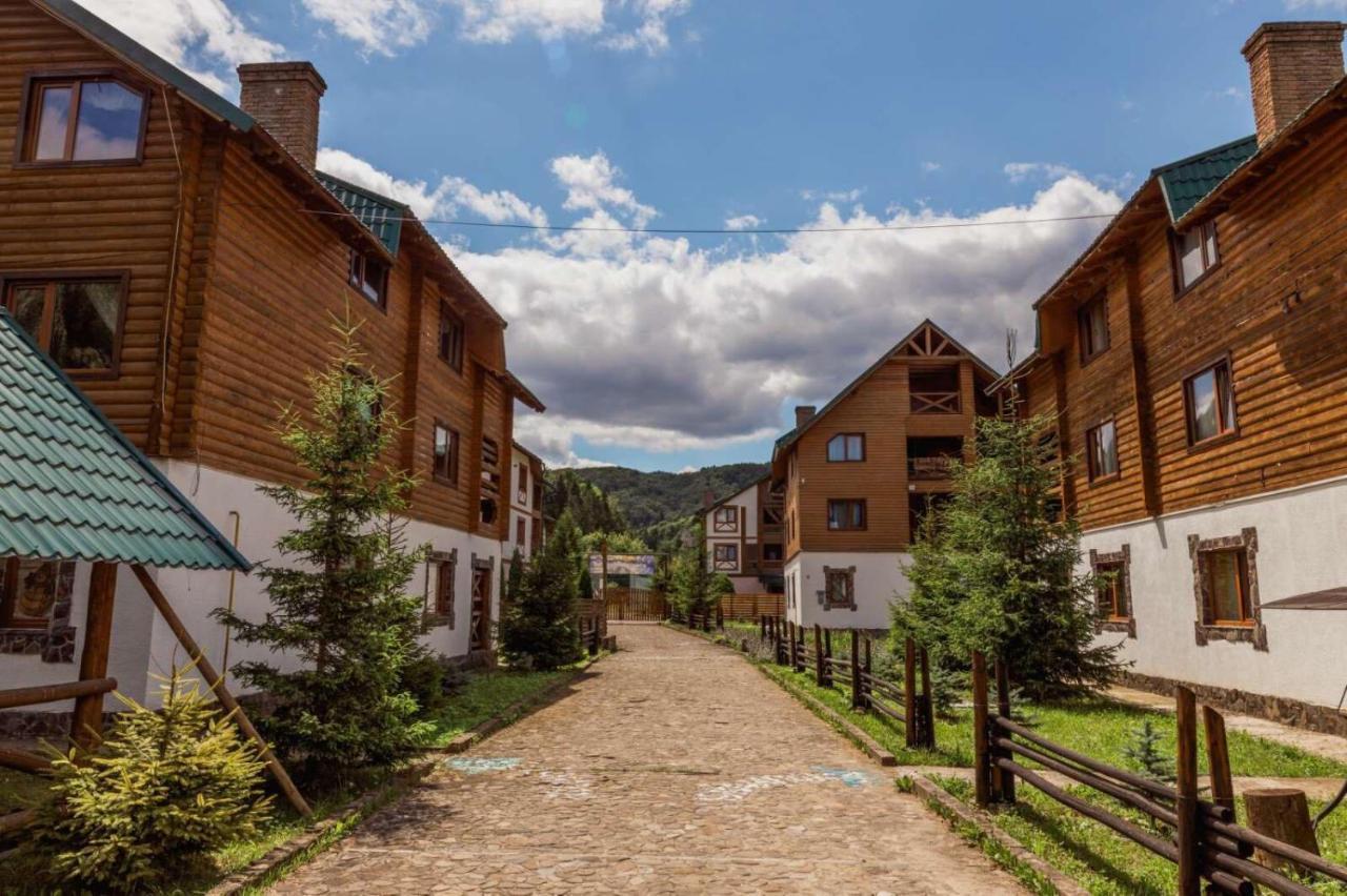 Edelweiss Carpathians Migovo 호텔 외부 사진